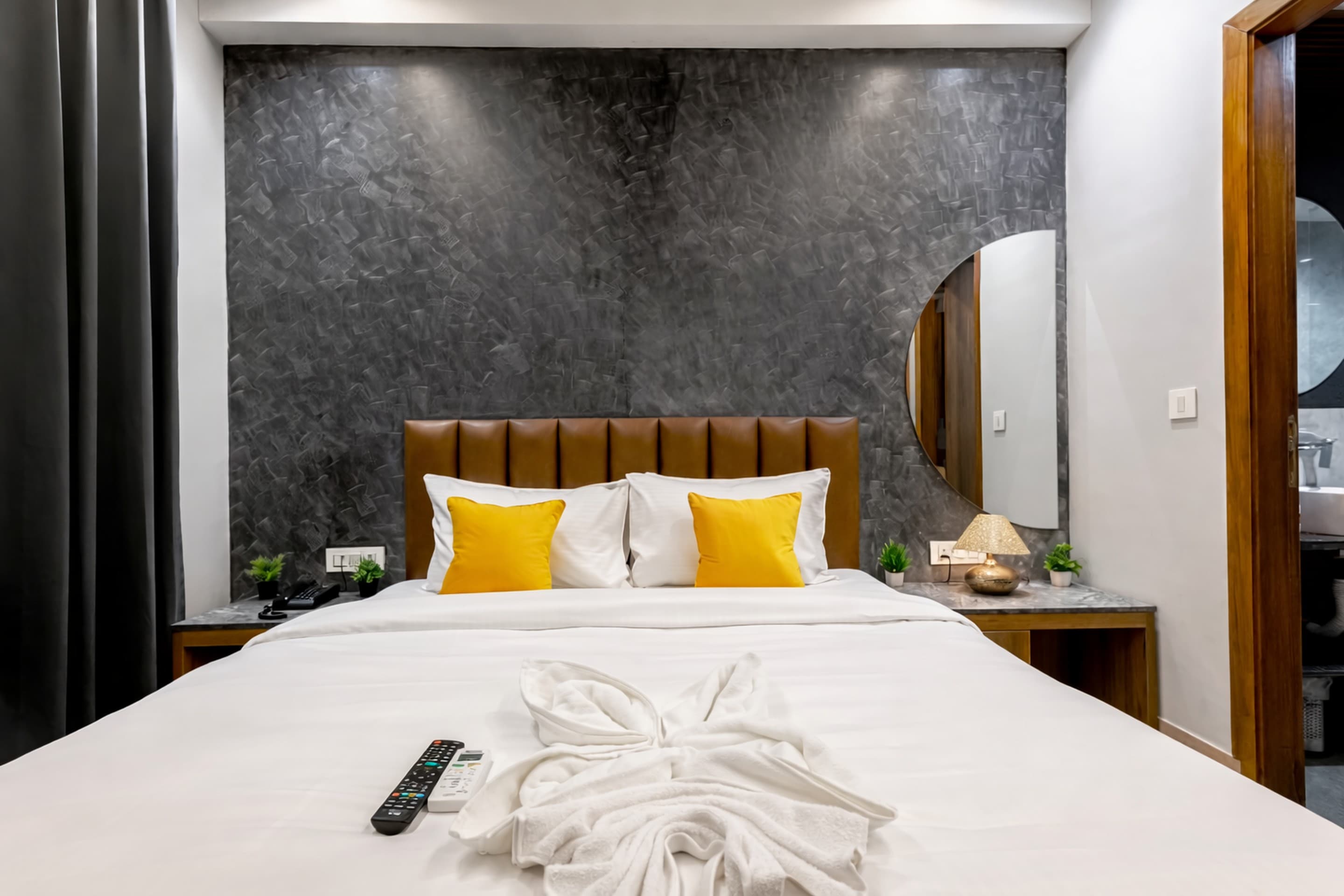 Imperial Stayz - Millennium City Centre, Gurugram - Tap to explore photos