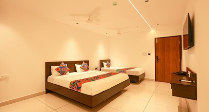 FabHotel Aishwarya Inn Hanamkonda Room Type - Family Room