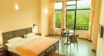 Green Peace Holiday Home | Rooms & Caretaker Room Type - Deluxe Room with Balcony and Mountain View Green Peace Holiday Home | Rooms & Caretaker Room Type - Deluxe Room with Balcony and Mountain View