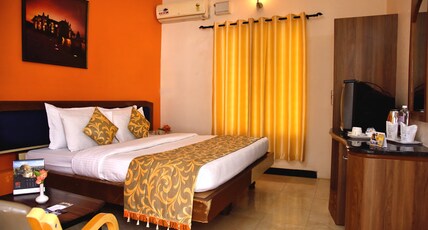 KSTDC Hotel Mayura Bhuvaneshwari Kamalapur Room Type - AC Semi Deluxe