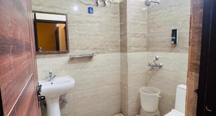 Hotel Bluemoon Room Type - Deluxe King Bed Room with City View