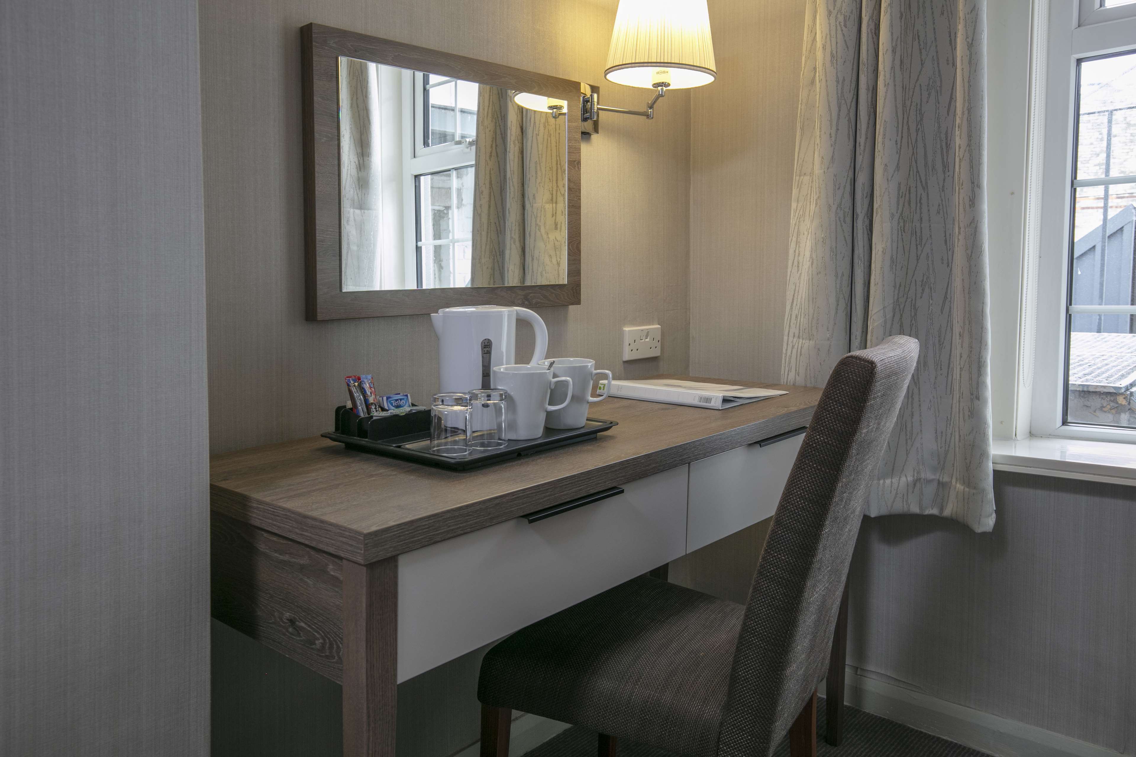 Best Western New Kent Hotel - Tap to explore photos