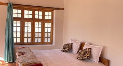 Labrang Home Stay Room Type - Double Room With Garden View