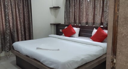 SR Homestay near Puri Marine Drive Road Room Type - Premium suite room SR Homestay near Puri Marine Drive Road Room Type - Premium suite room