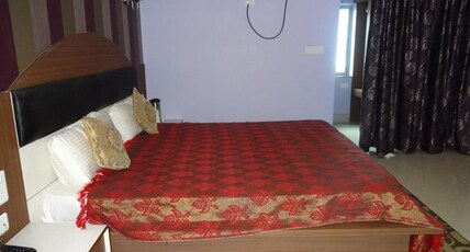 Hotel Om Regency Room Type - Executive Room