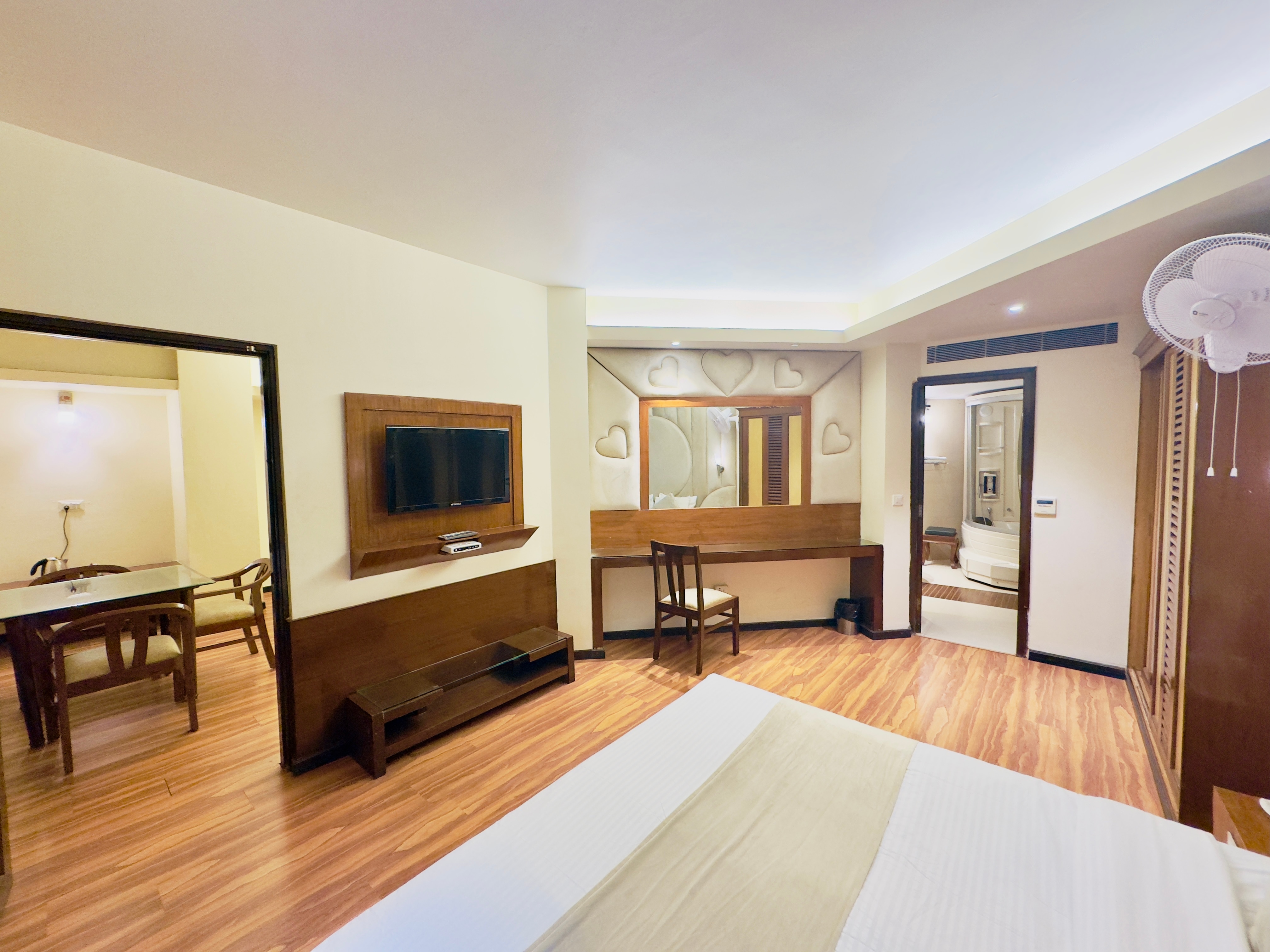 The River Grand - Tap to explore photos