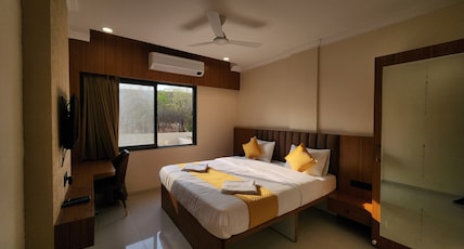 Hotel The Avirajan Room Type - Delux Double