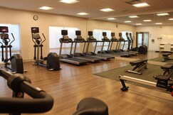 Holiday Inn Express & Suites Phoenix - Airport North