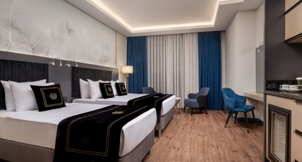Best Western Premier Hidden Hills Hotel Room Type - Superior Triple Room