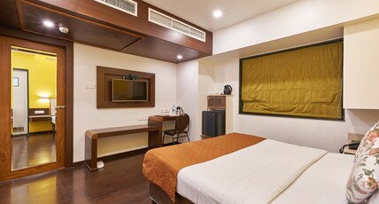 Hotel Vrishali Executive Room Type - Suite Room