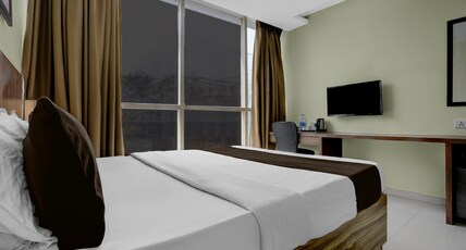 Townhouse MIDC Andheri Formerly Royal International Room Type - Classic