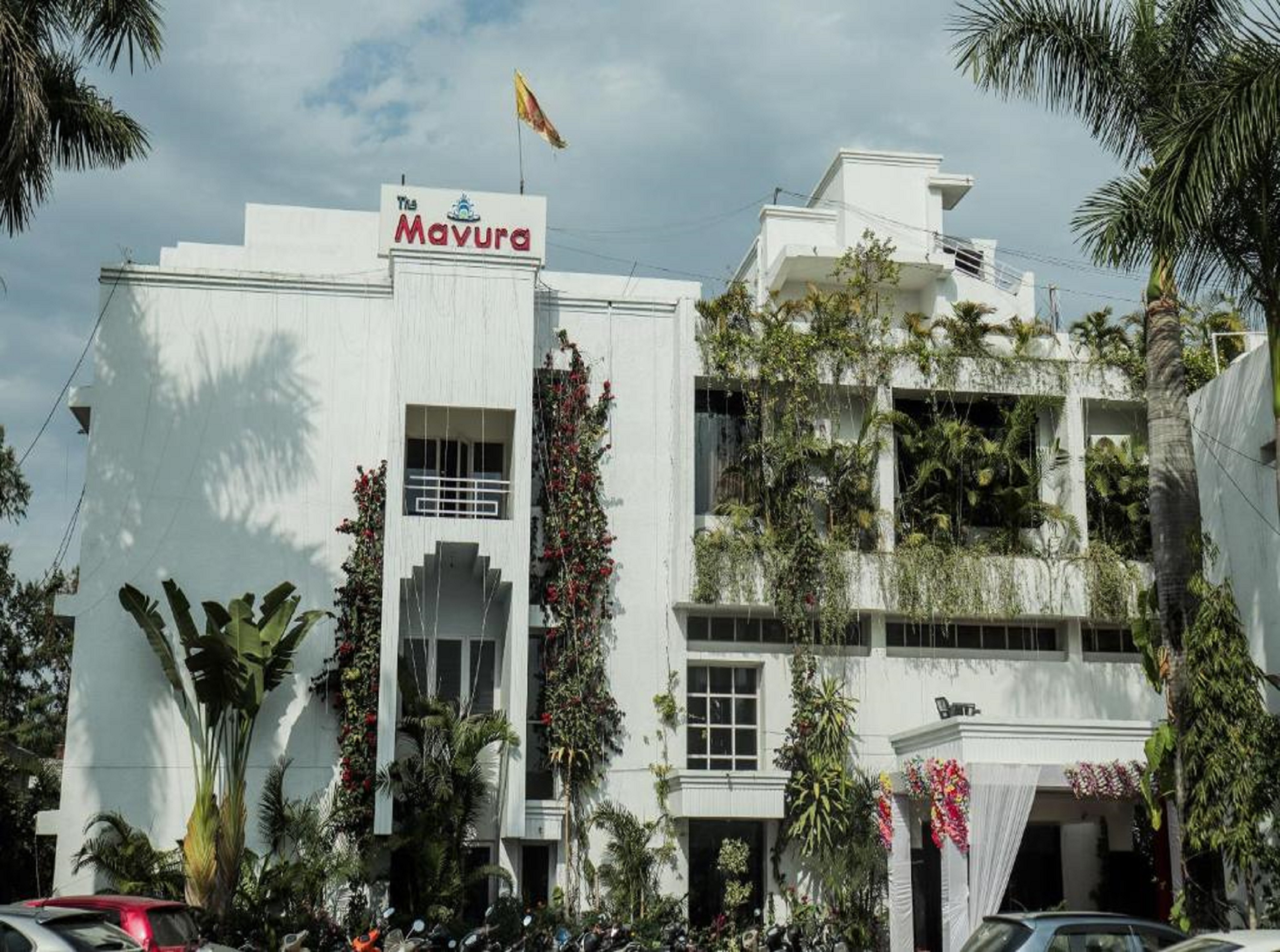 Hotel Mayura - Tap to explore photos