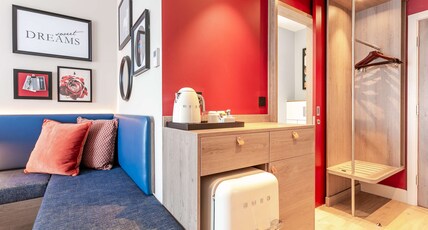 Hampton by Hilton Blackburn Room Type - KING ROOM