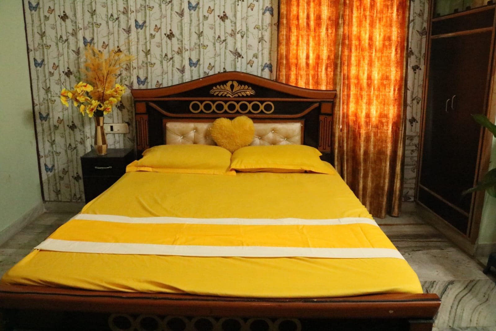Hill Side Guest House .Rooms - Tap to explore photos