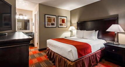 Best Western Willows Inn Room Type - 1 Queen Bed, Non-Smoking, Microwave And Refrigerator, Wi-Fi, Full Breakfast