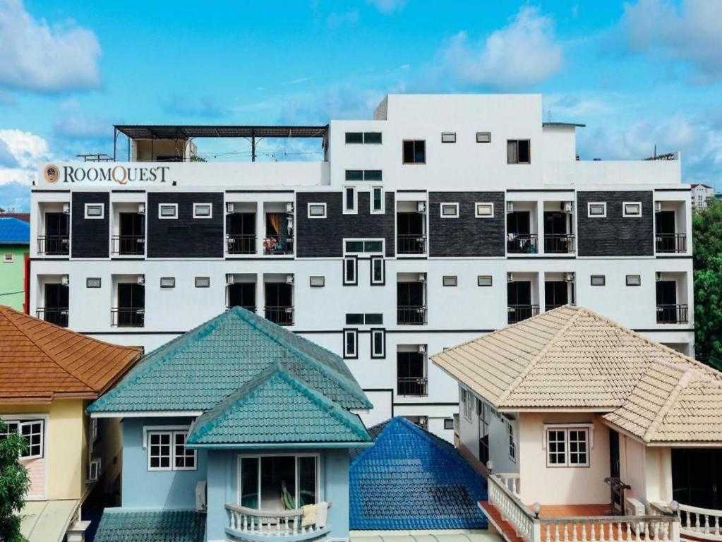 RQ Phuket Patong Beach by Collection O - Tap to explore photos