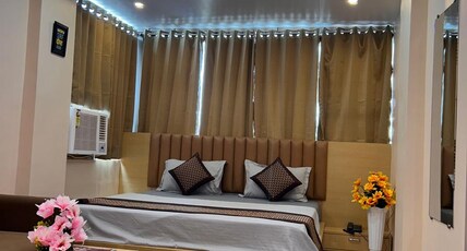 hotel crown innn Room Type - Super deluxe AC room