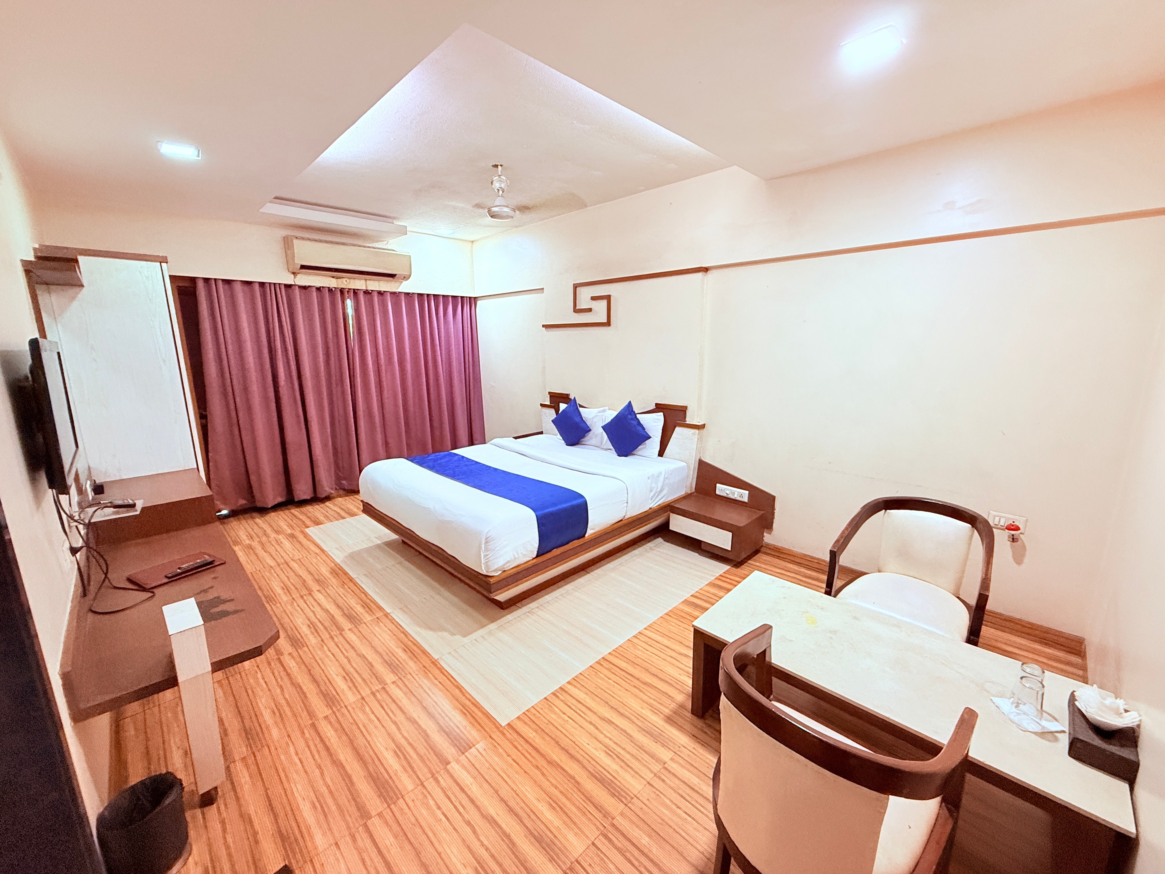 Praveen International Hotel - Tap to explore photos