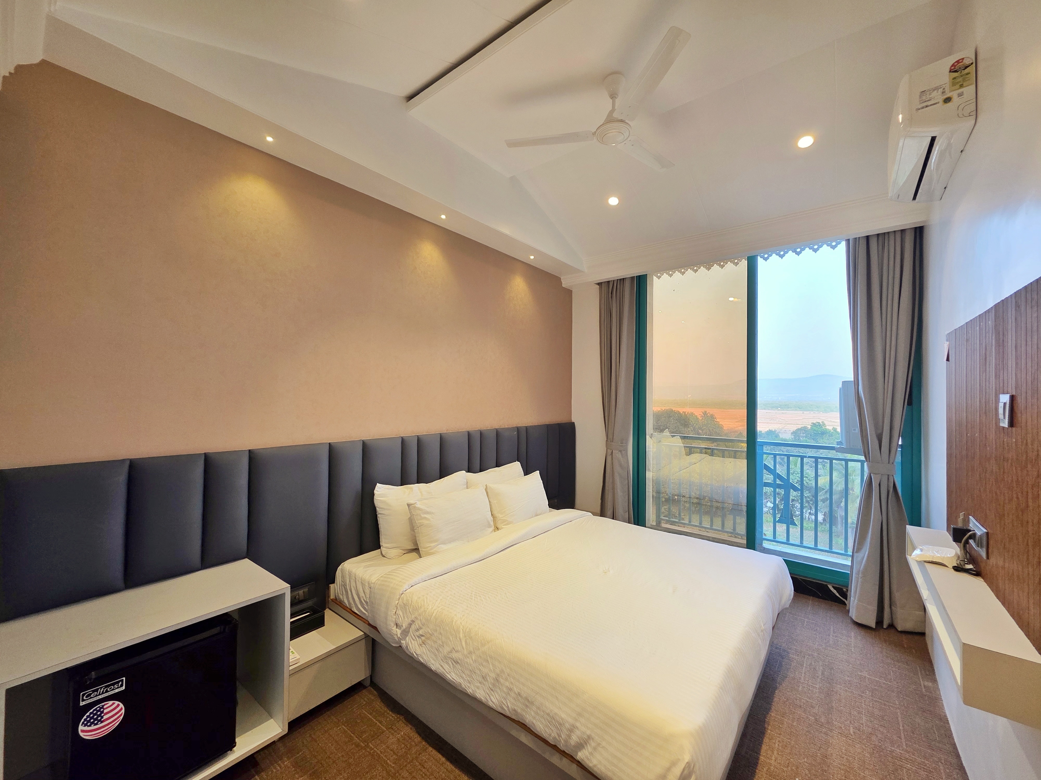Siddhant Hill Resorts - Tap to explore photos