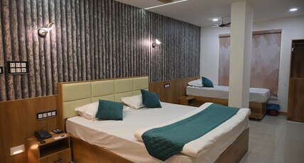 Hotel The Grand Heritage, Junagadh Room Type - City View Family Room