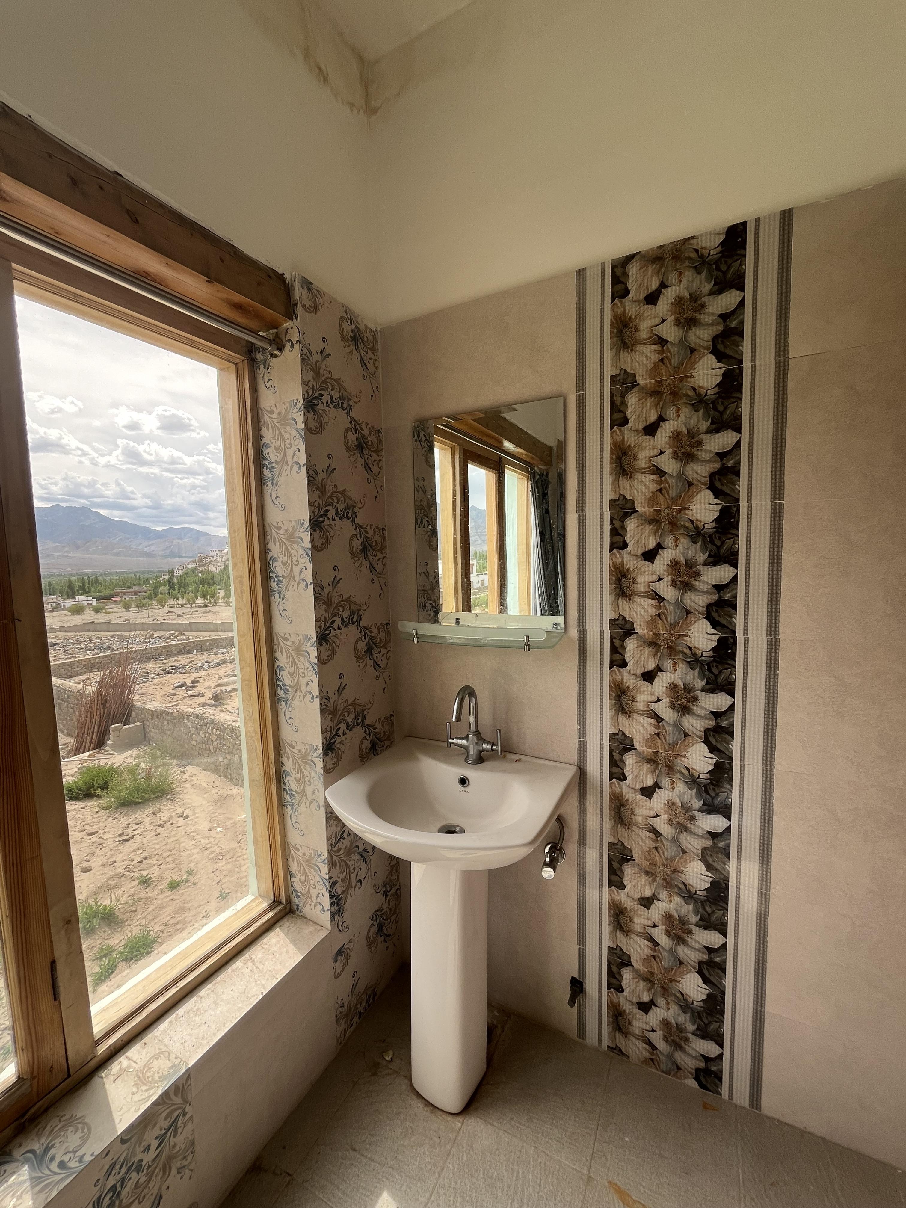 Togarpa Homestay - Tap to explore photos