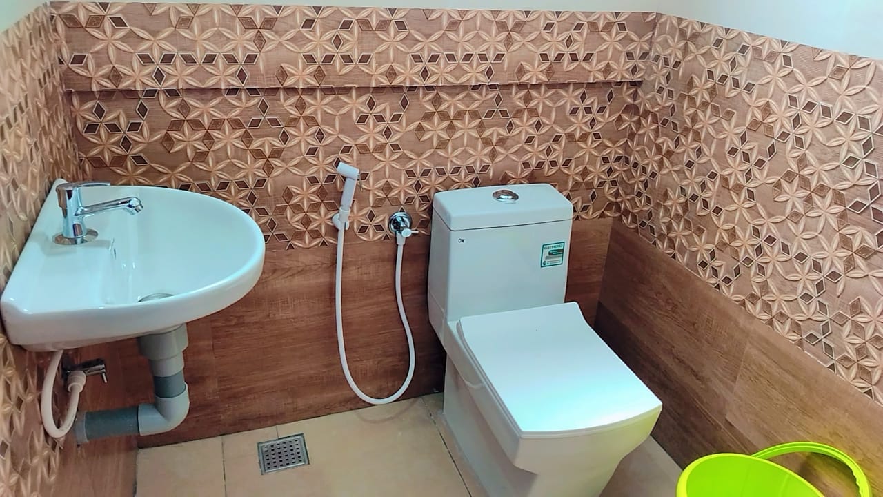 sky residency - Tap to explore photos