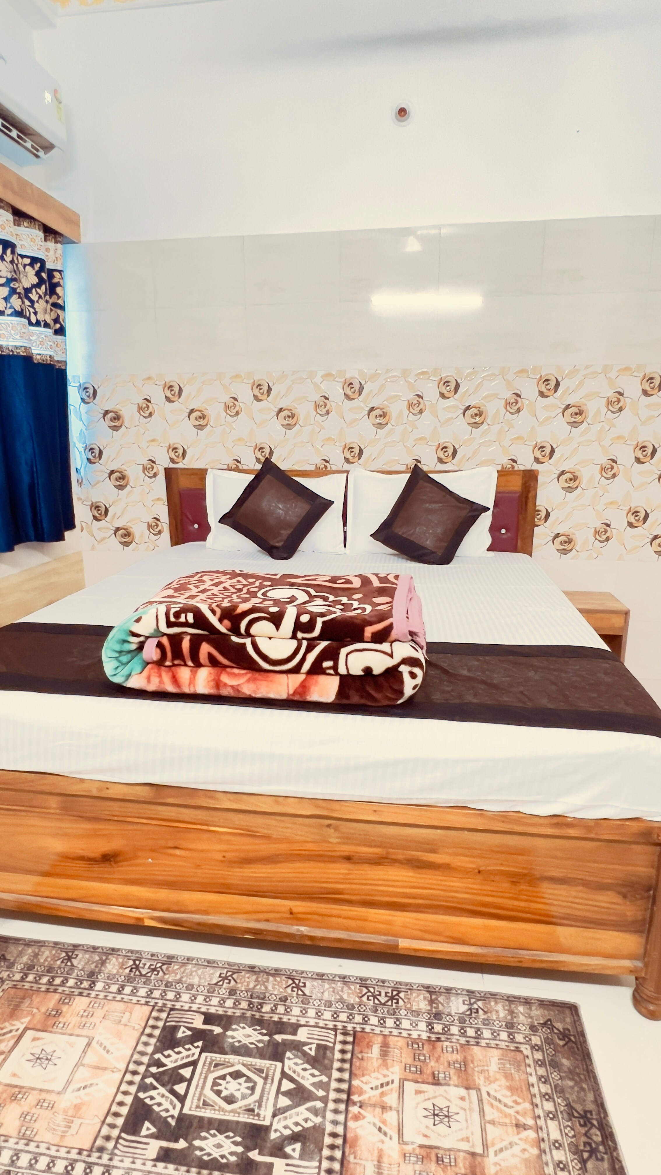 Trupti residency (Unit of Royal crest hospitality) - Tap to explore photos