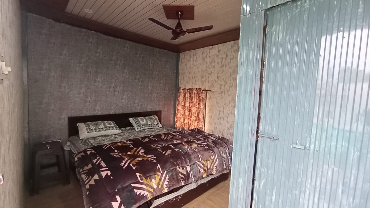 Fauji Kutiya Homestay & Restaurant - Tap to explore photos