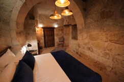 UrgUp Cave Suites
