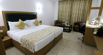 Hotel Trinetar Gardens & Banquets Room Type - Executive King Room