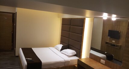 Hotel Heritage Dakshin Room Type - Deluxe Family Suite