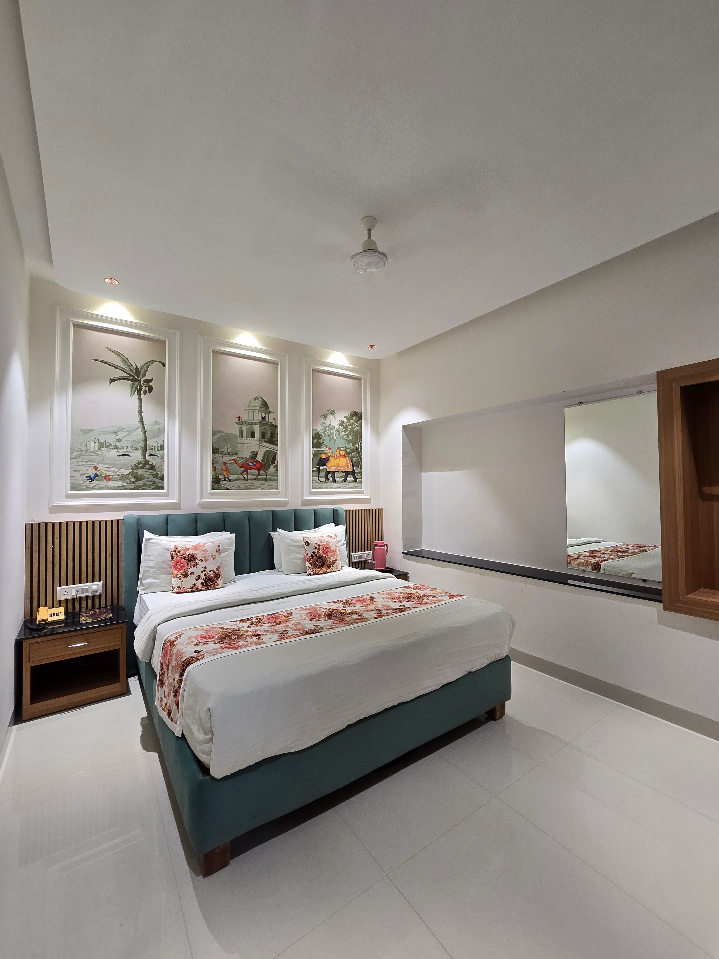 Hotel Narayana Palace - Tap to explore photos