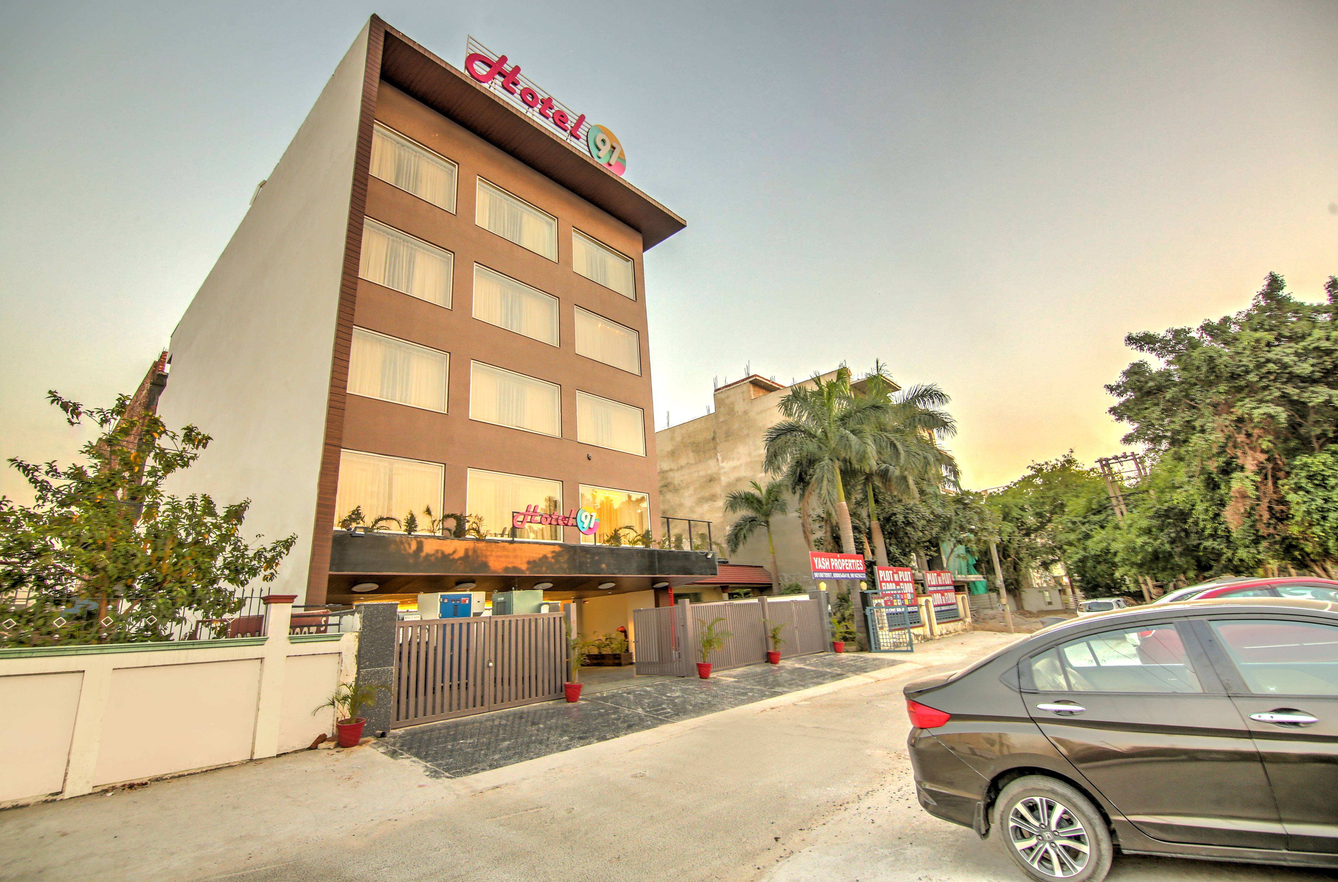 Hotel 91 Huda City Center - Tap to explore photos