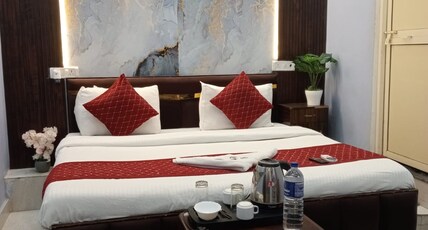 Hotel Vedas Villa Near Ram Mandir Room Type - Superior Trippel Room