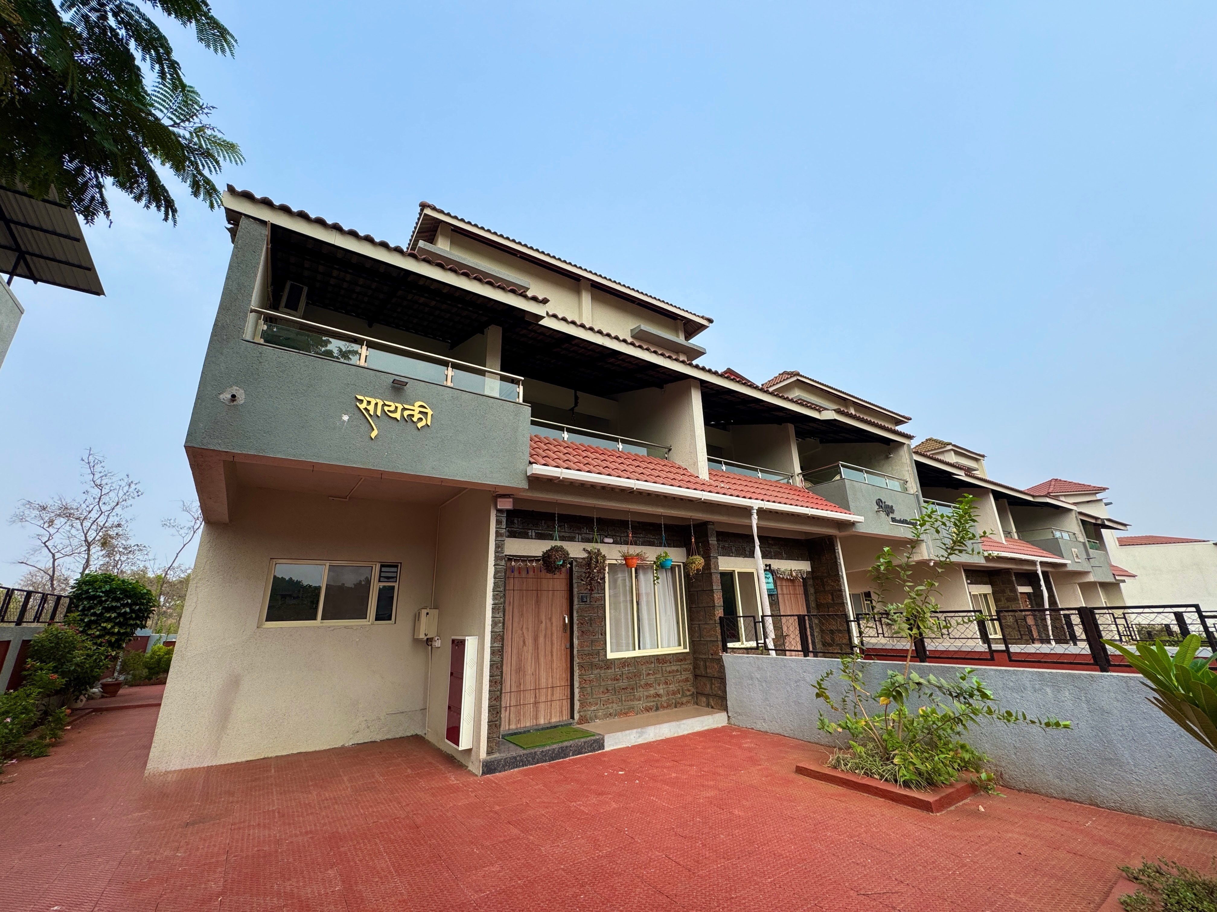 Hotel Sadhana Executive - Tap to explore photos