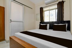 Hotel O Golden Aura Near Netaji Subhash Chandra Bose international Airport