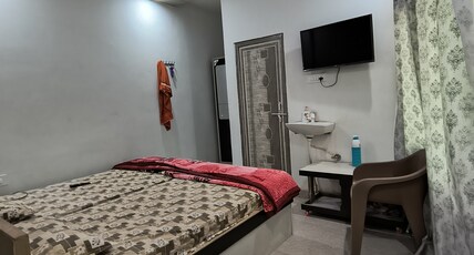 Maa Vaishno Home Stay Room Type - Superior Twin