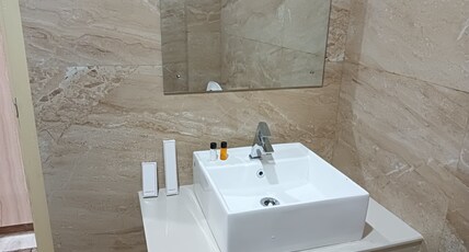 Hotel Mideast Room Type - Deluxe Room