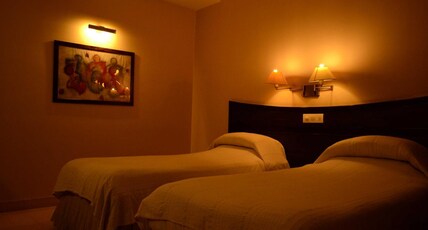 Hotel KF Room Type - Deluxe Room