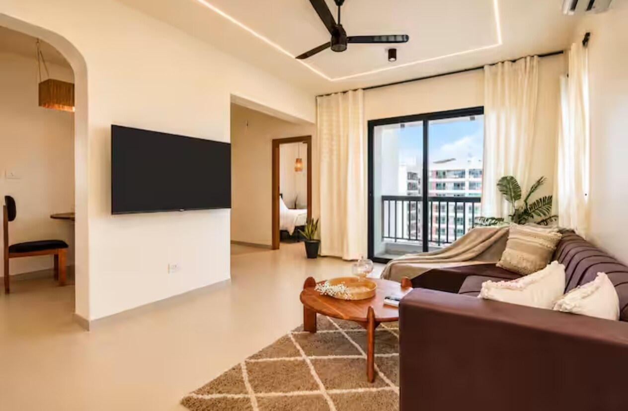 Hotel Vistara - Tap to explore photos