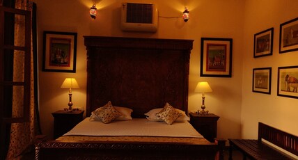 Chandralok's Villa Room Type - Super Deluxe Heritage Room