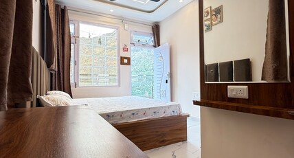 SanjayHomeStay Room Type - Bedroom 504
