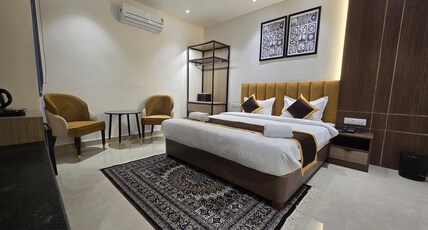 Ayushman | A Luxury Stay Room Type - Deluxe Room
