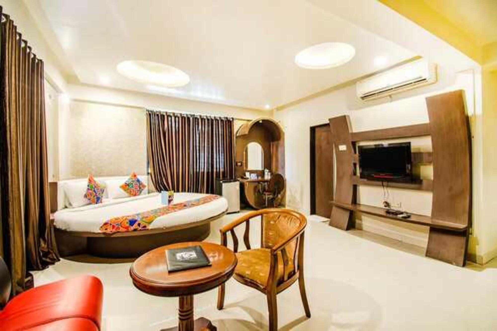 FabHotel Prime Sanket Inn - Tap to explore photos