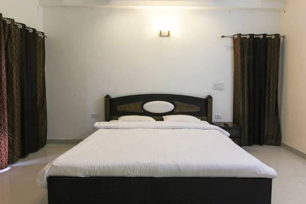 Ubud Pacific Guesthouse - Tap to explore photos