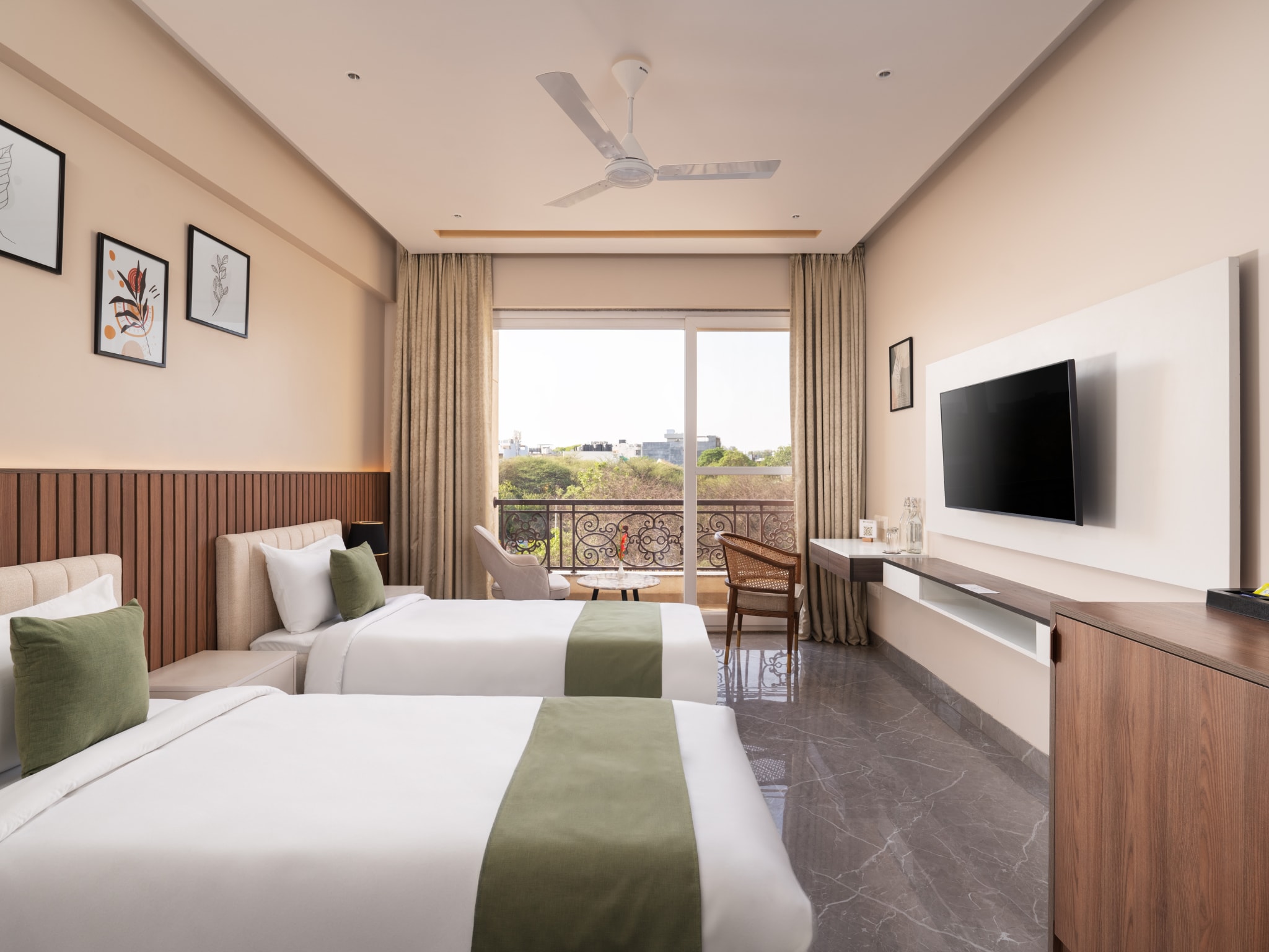 Foxtrail Gurgaon, Sector 42- AM Hotel Kollection - Tap to explore photos