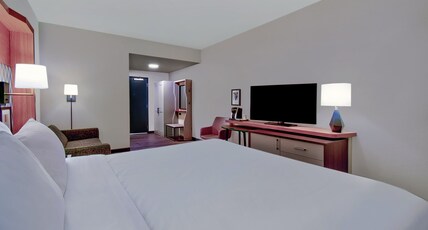 Holiday Inn ERIE Room Type - Standard Room