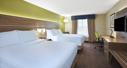 Holiday Inn Express & Suites CIRCLEVILLE Room Type - 2 Queen Beds Standard