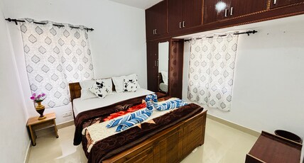 Crown Crest Home Stay Ooty Room Type - Bedroom 101