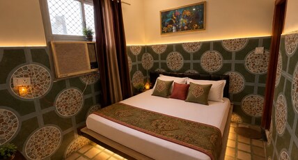 The Krishna guest house / Walking Distance To Ram Mandir Room Type - Twin Room without ac 